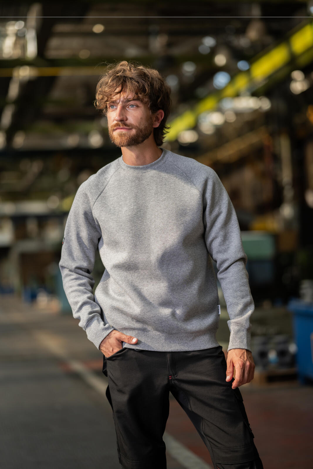 Broderie eleganta pe textil